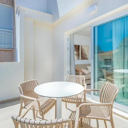 Marinasunbeach Rem Appartement *