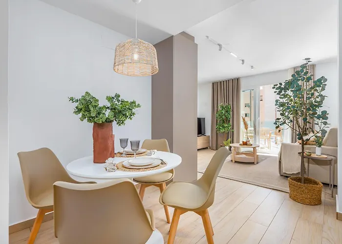 Marinasunbeach Rem Apartment